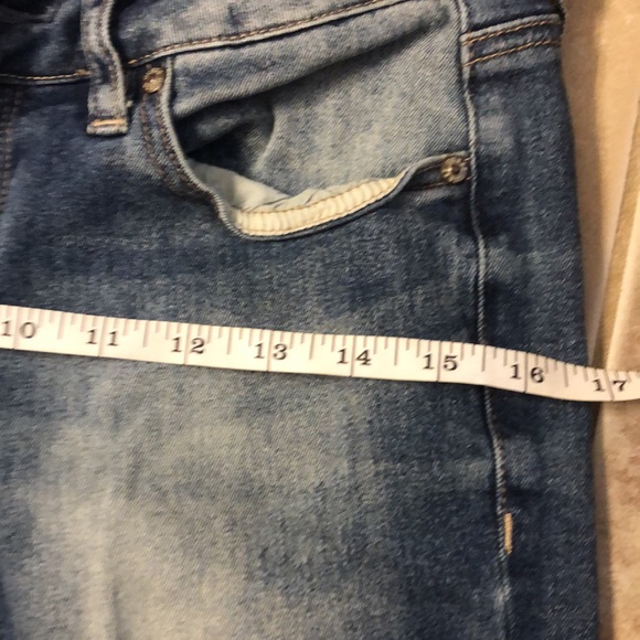 Women’s guess jeans - Picture 7 of 11